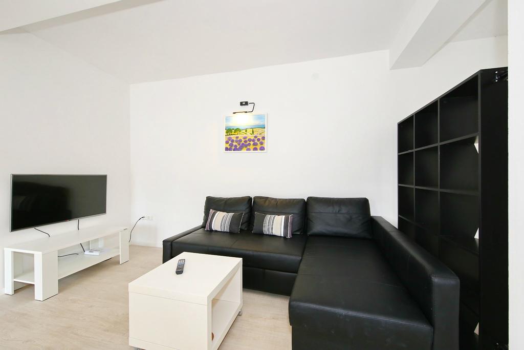 Apartments Matkovic Sveti Filip i Jakov Esterno foto