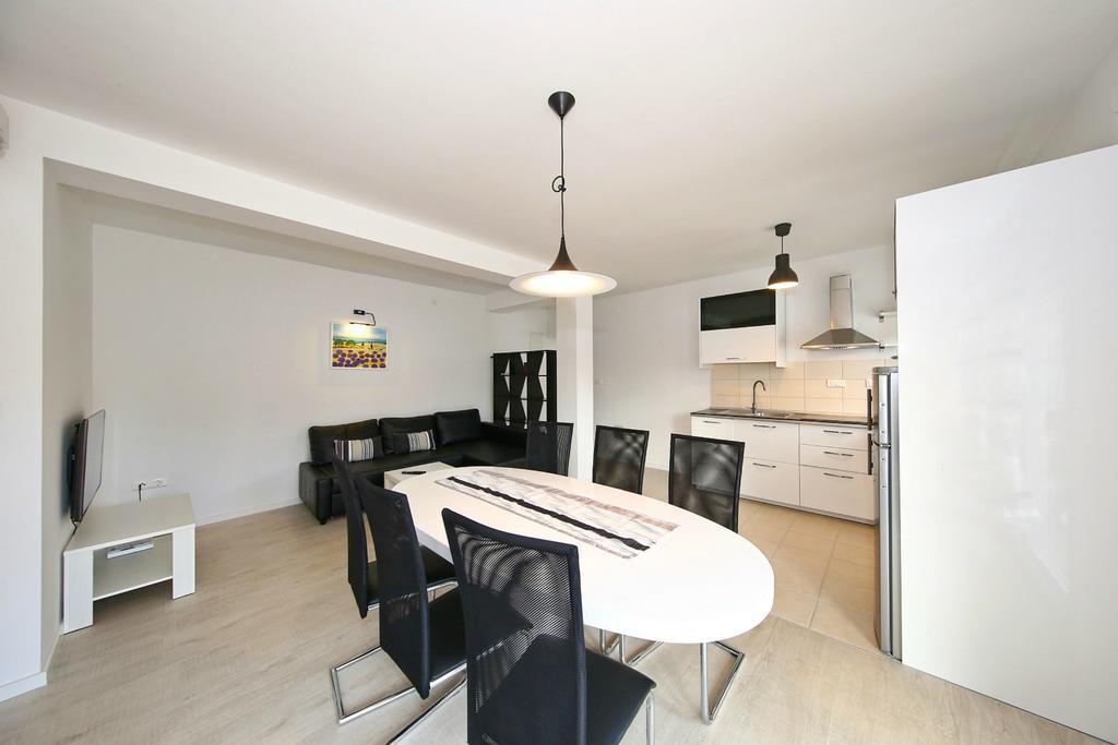 Apartments Matkovic Sveti Filip i Jakov Esterno foto