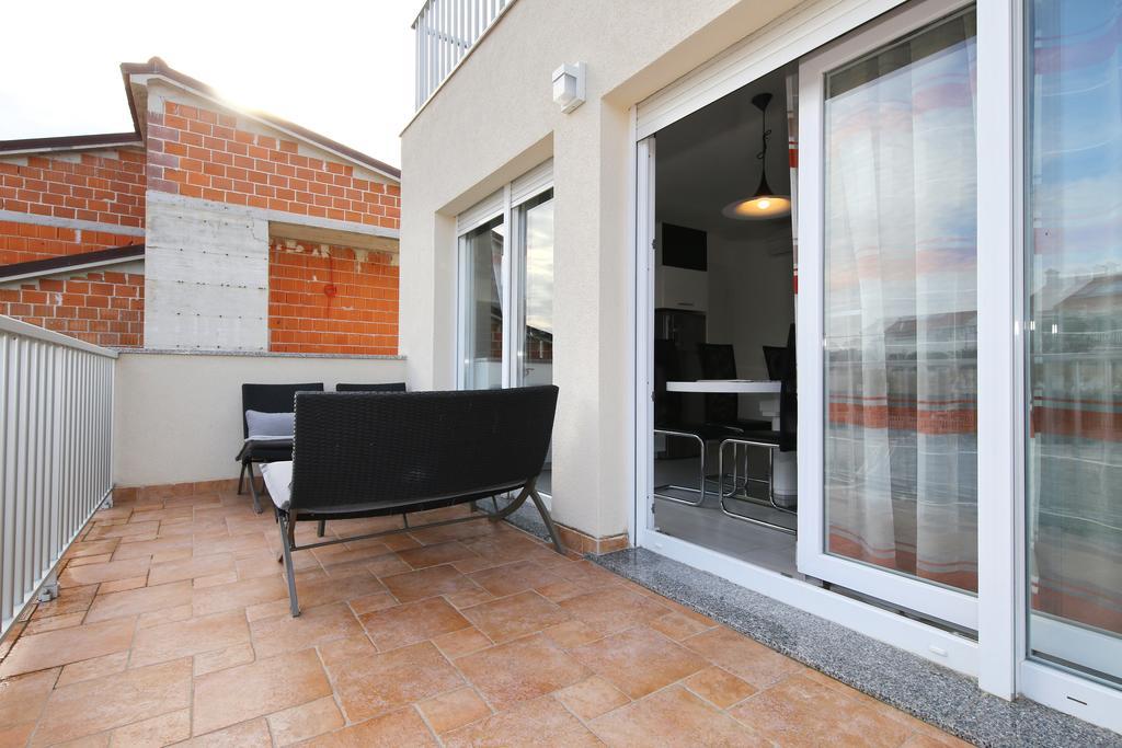 Apartments Matkovic Sveti Filip i Jakov Esterno foto