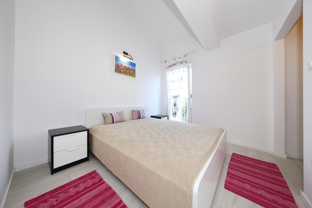 Apartments Matkovic Sveti Filip i Jakov Esterno foto