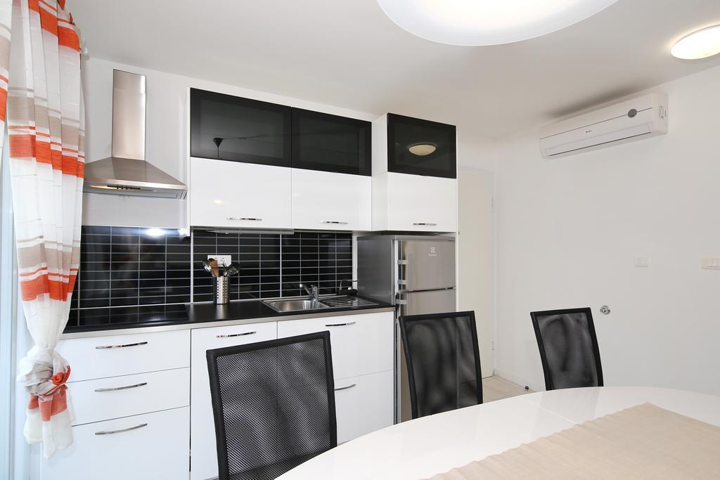 Apartments Matkovic Sveti Filip i Jakov Esterno foto