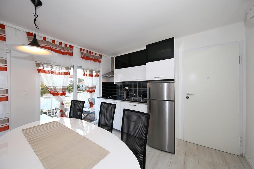 Apartments Matkovic Sveti Filip i Jakov Esterno foto