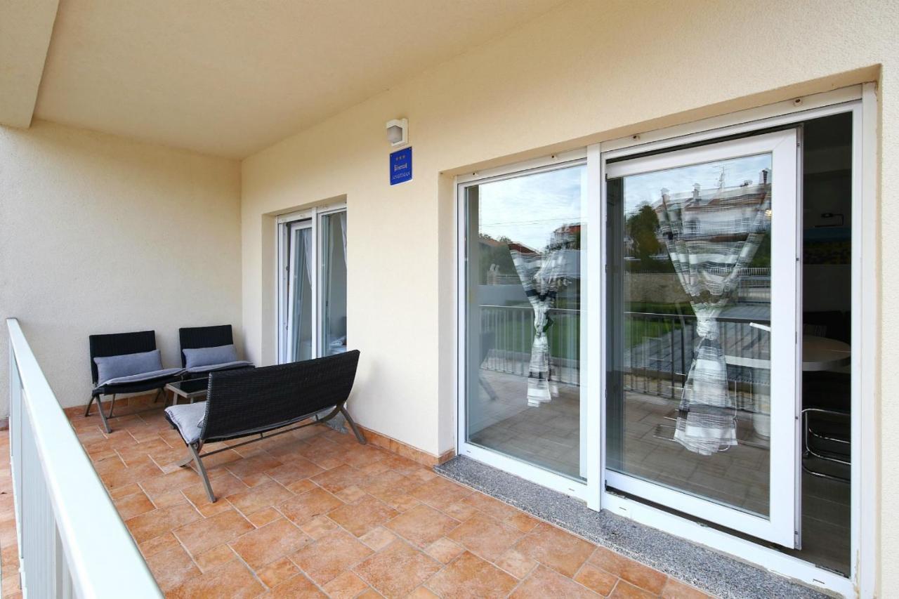 Apartments Matkovic Sveti Filip i Jakov Esterno foto