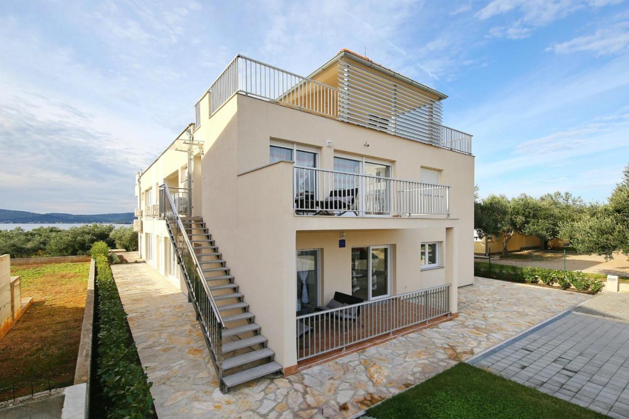 Apartments Matkovic Sveti Filip i Jakov Esterno foto